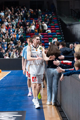 Eisbären Bremerhaven vs. Uni Baskets Münster