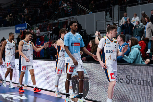 Eisbären Bremerhaven vs. Uni Baskets Münster