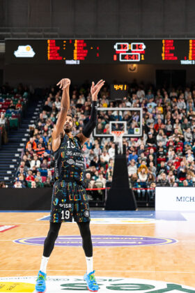 Eisbären Bremerhaven vs. Uni Baskets Münster