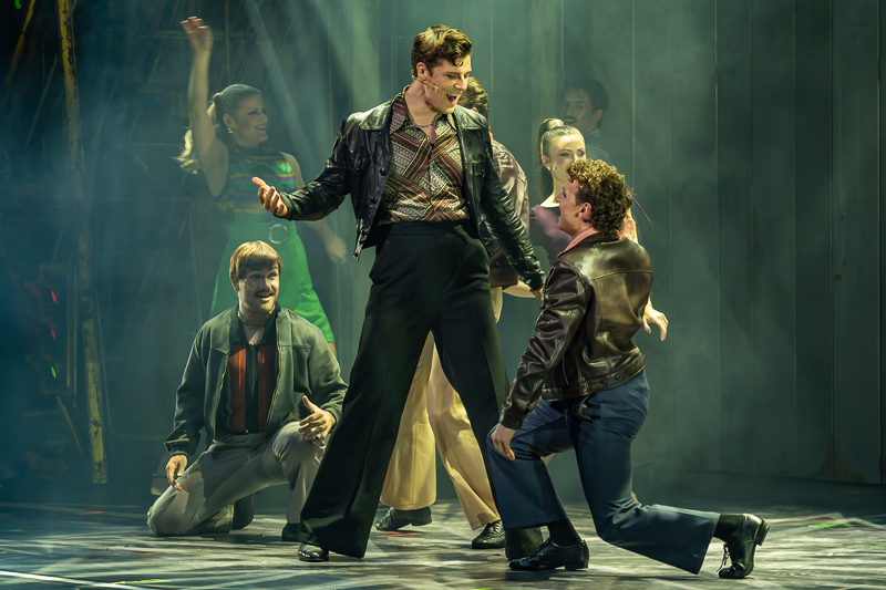 Metropol Theater Bremen: SATURDAY NIGHT FEVER – DAS KULT-MUSICAL