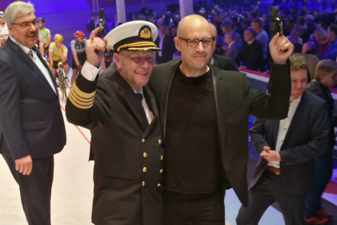 Morten Hansen und Christopher von Deylen beimAnschuss der Sixdays 2020