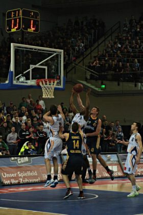 Hanse Game: Eisbären Bremerhaven vs. ALBA Berlin