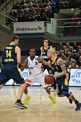 Hanse Game: Eisbären Bremerhaven vs. ALBA Berlin