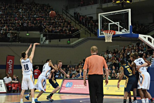 Hanse Game: Eisbären Bremerhaven vs. ALBA Berlin