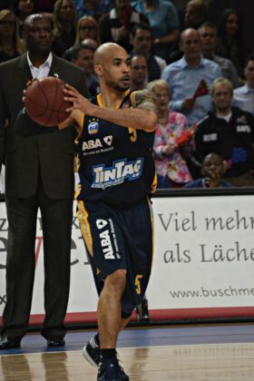 Hanse Game: Eisbären Bremerhaven vs. ALBA Berlin