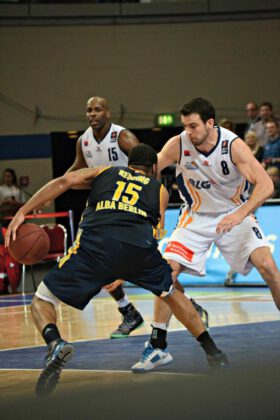 Hanse Game: Eisbären Bremerhaven vs. ALBA Berlin