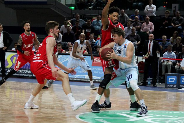 Hanse Game: Eisbären Bremerhaven vs. Brose Bamberg