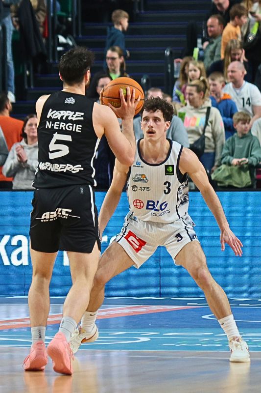 Eisbären Bremerhaven vs. Nürnberg Falcons