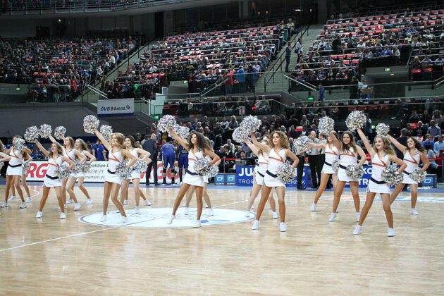 Hanse Game: Eisbären Bremerhaven vs. EWE Baskets