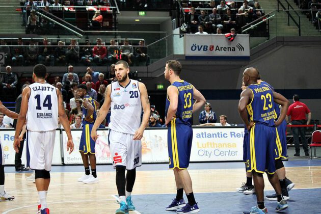 Hanse Game: Eisbären Bremerhaven vs. EWE Baskets