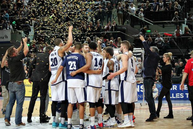 Hanse Game: Eisbären Bremerhaven vs. EWE Baskets