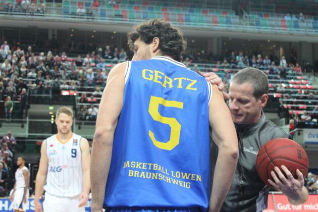 Hanse Game: Eisbären Bremerhaven vs. Basketball Löwen Braunschweig