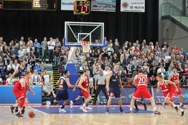 Hanse Game: Eisbären Bremerhaven vs. FC Bayern München