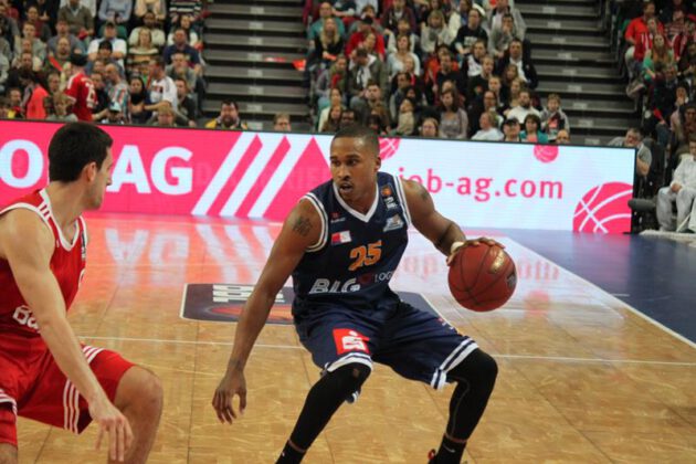 Hanse Game: Eisbären Bremerhaven vs. FC Bayern München