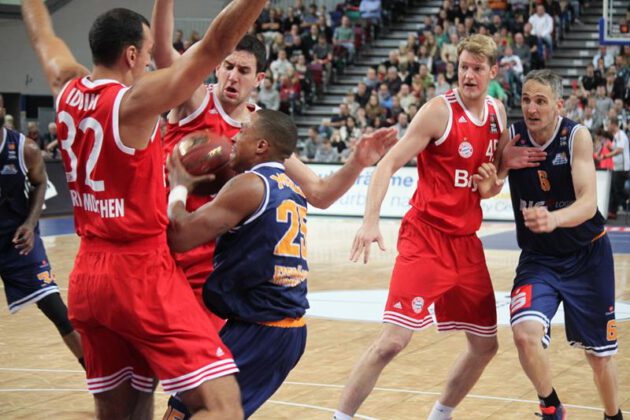 Hanse Game: Eisbären Bremerhaven vs. FC Bayern München