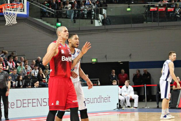 Hanse Game: Eisbären Bremerhaven vs. FC Bayern München