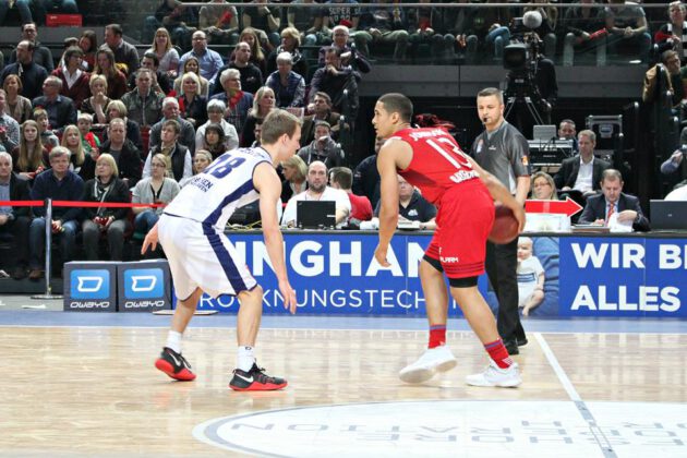 Hanse Game: Eisbären Bremerhaven vs. FC Bayern München