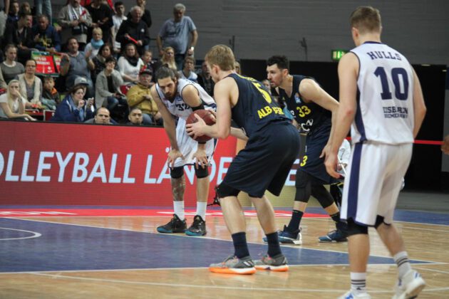 Hanse Game: Eisbären Bremerhaven vs. ALBA Berlin