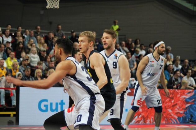 Hanse Game: Eisbären Bremerhaven vs. ALBA Berlin