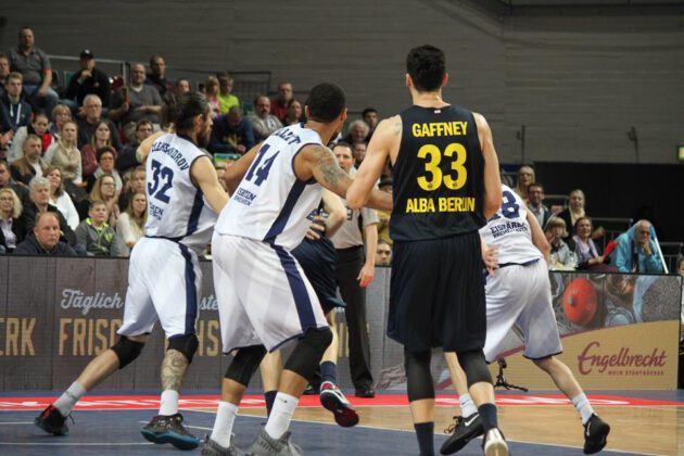 Hanse Game: Eisbären Bremerhaven vs. ALBA Berlin