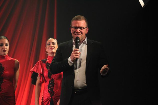 GOP Varieté-Theater Bremen: Premiere „Sentimentios“