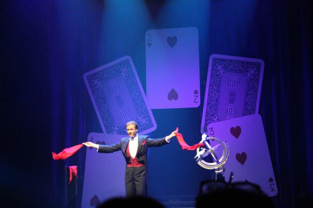 GOP Varieté-Theater Bremen: Premiere „Zauberhaft – magic & more“