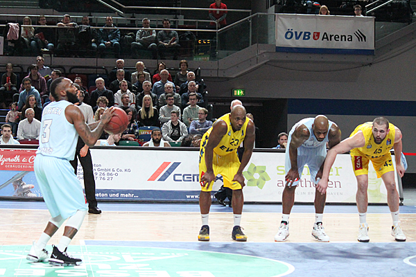 Hanse Game: EisbÃ¤ren Bremerhaven vs. EWE Baskets Oldenburg