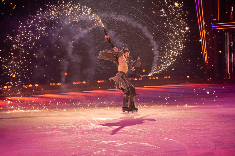 HOLIDAY ON ICE: CINEMA OF DREAMS
