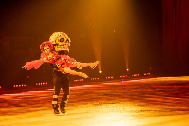 HOLIDAY ON ICE: CINEMA OF DREAMS