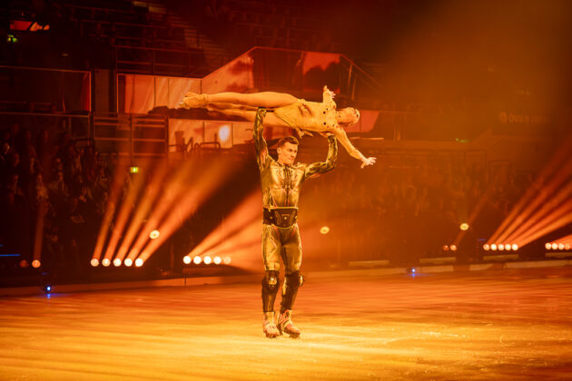 HOLIDAY ON ICE: CINEMA OF DREAMS