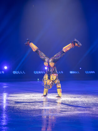 HOLIDAY ON ICE: CINEMA OF DREAMS