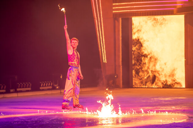 HOLIDAY ON ICE: CINEMA OF DREAMS