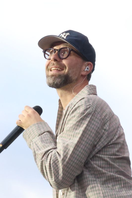 Mark Forster auf der Bremer Galoppprennbahn